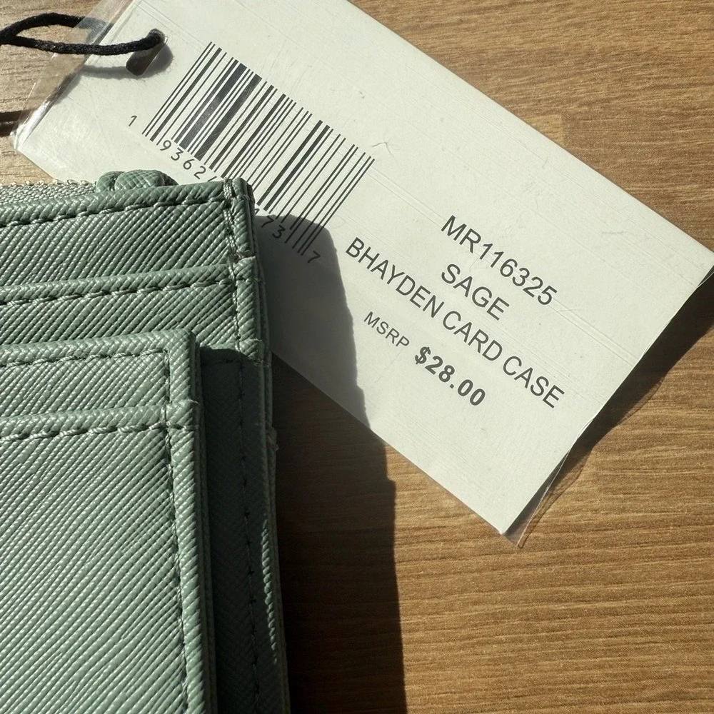 Steve Madden Bhayden Card Case‎ Sage Green Faux Leather Wallet MR116325 New